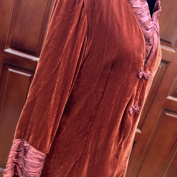 DUC LOI SILK-BRIGHT RED SILK VELVET BLAZER SIZE S - Picture 3 of 6